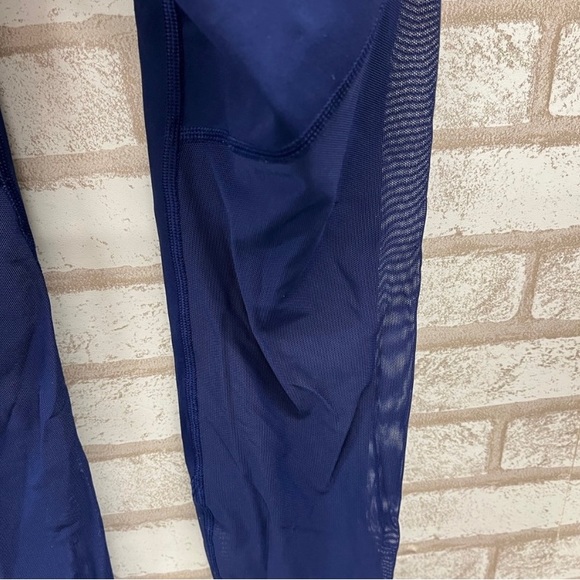 Lululemon royal blue sheer legging Size 4 - Picture 2 of 4